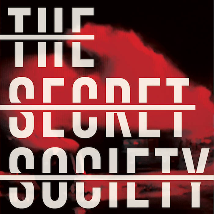 Hacemos ruidos raros al rompernos (Suena Fuerte, 2017)